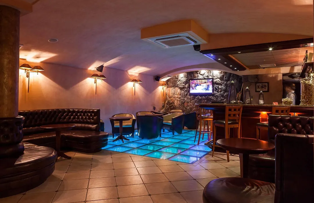 Branicki Boutique Rooms-1
